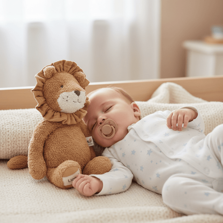 Lionel the Lion Organic Soft Toy - Chic Petit