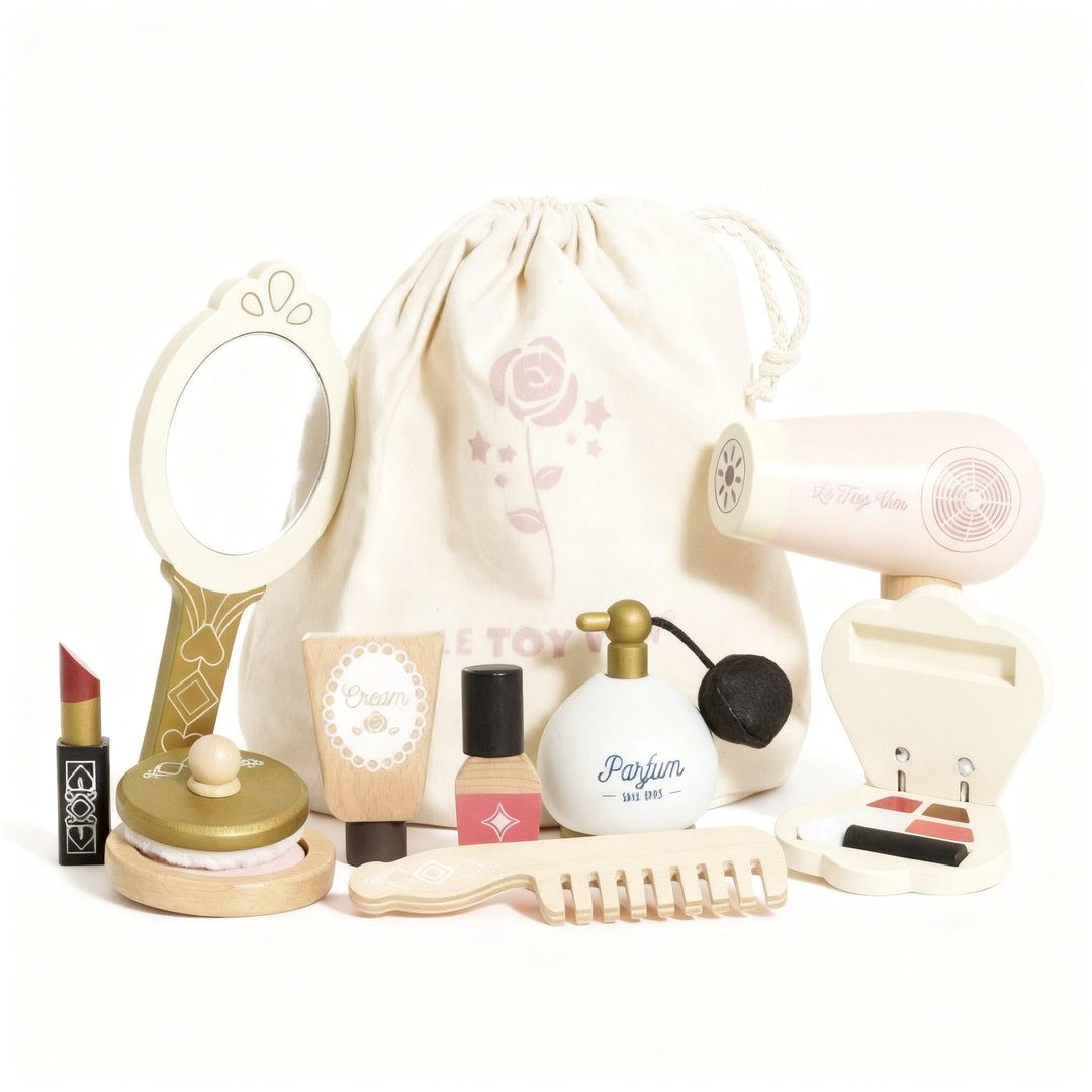 Vanity Star Beauty Set in a Bag - Chic Petit